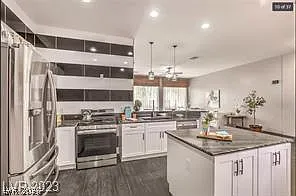 10753 Arundel Ave — Photo 5