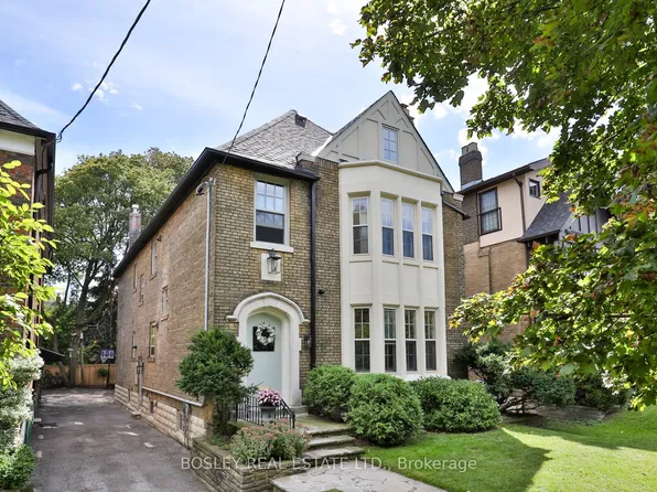 43 Whitehall Rd, Toronto, ON M4W 2C5
