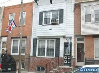 136 Gladstone St, Philadelphia, PA 19148