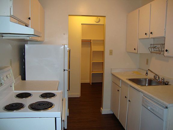 5th image of 1745 W 12th Ave #1B-1Ba-643Sqft