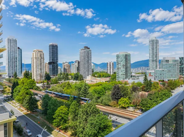 6333 Silver Ave #1209, Burnaby, BC V5H 0C3