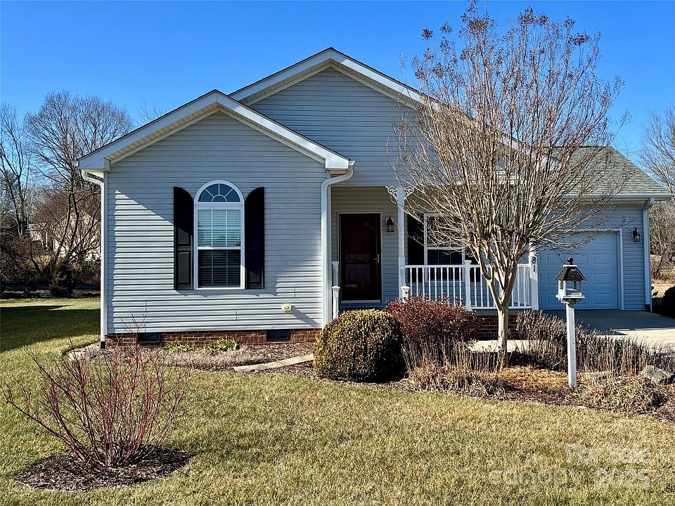 1st image of 81 Beechnut Dr