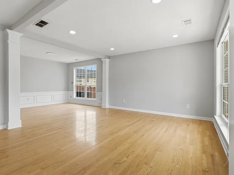 2533 Boxbourne Ct SE — Photo 17