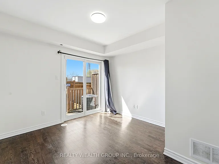 7 City Park Cir — Photo 28