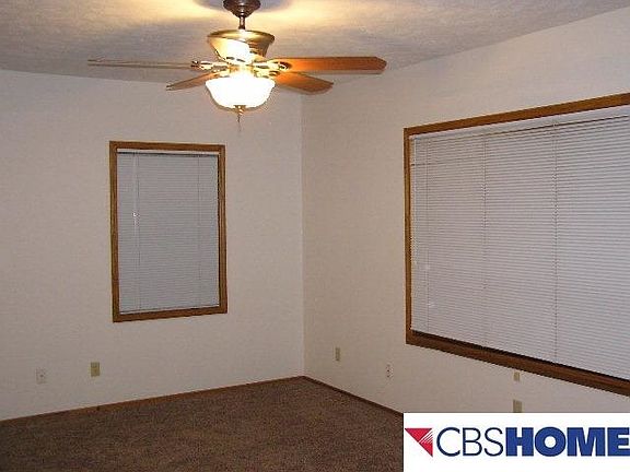 3rd image of 810 W Military Ave