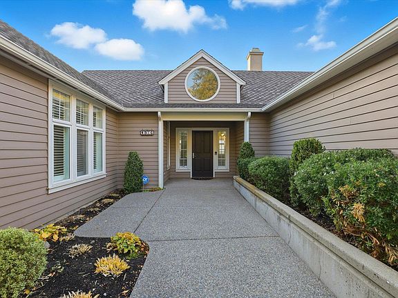 3rd image of 4916 S Saint Andrews Ln