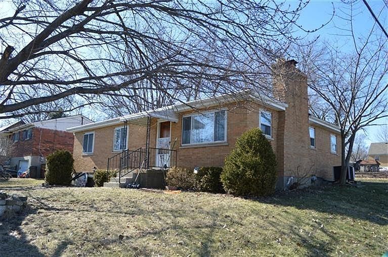 1st image of 75 Miriam Dr