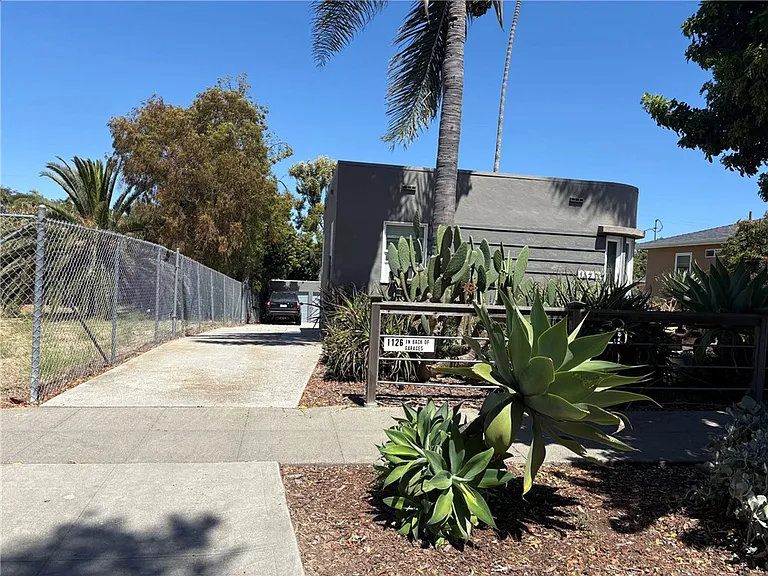 1126 S Patton Ave — Photo 20