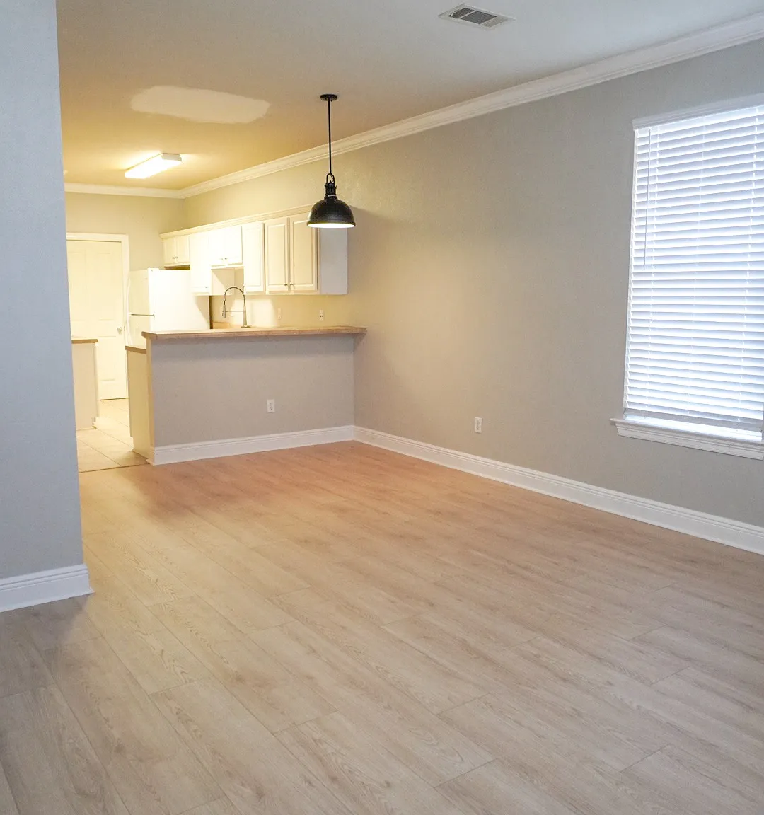 3 bed, 1555 sqft, $1,875 — Photo 2