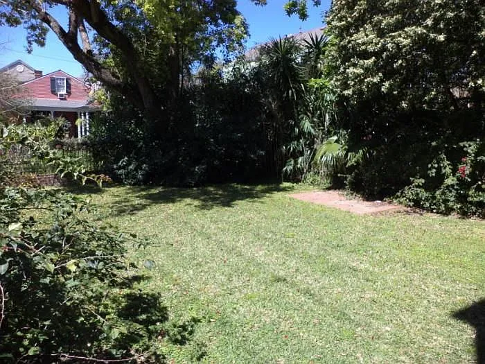 Shared Yard