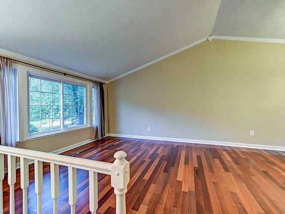 4th image of 13162 Brynwood Ct