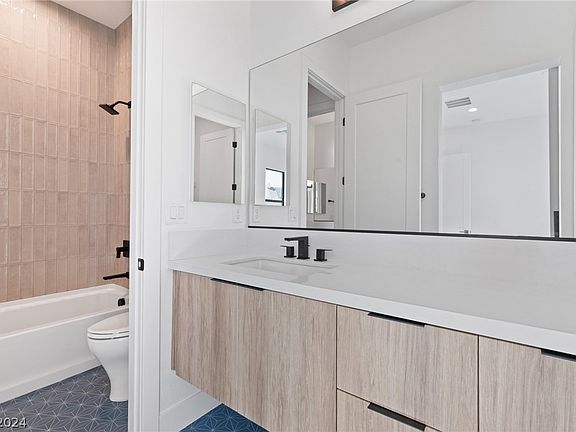 5th image of 6325 Duneville St