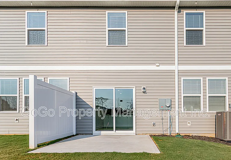 1411 Darrowby Way #1 — Photo 22