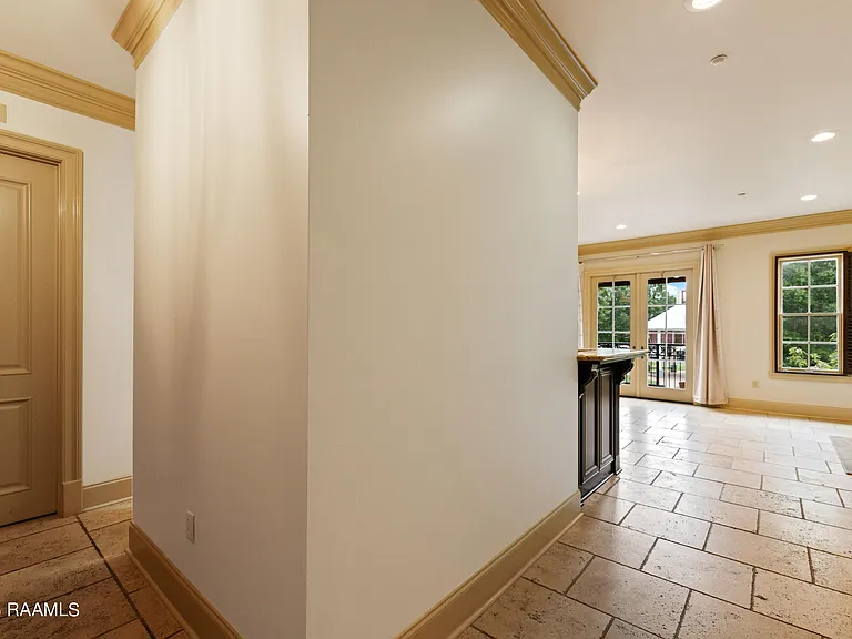 605 Silverstone Rd #204B — Photo 4