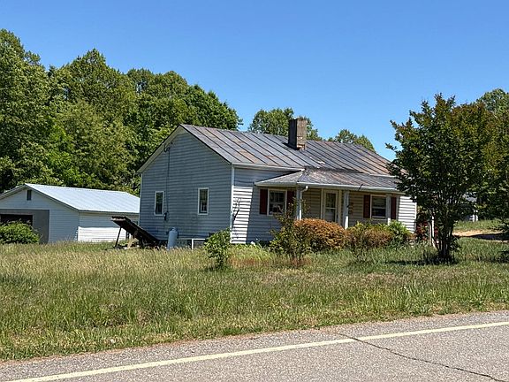 3rd image of 651 Daniel Rd