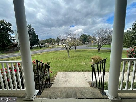 5th image of 1902 Sierra Dr