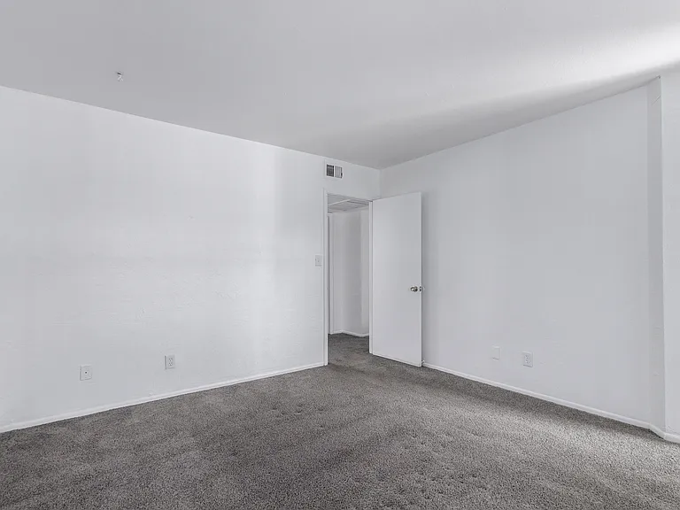 13020 N 21st Pl #U08 — Photo 22