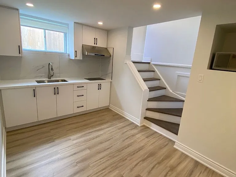 77 Walkerton Dr #BASEMENT — Photo 11