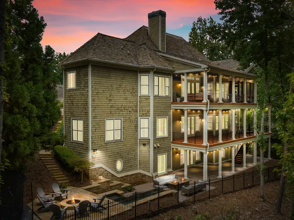3403 Harbour Point Pkwy, Gainesville, GA 30506