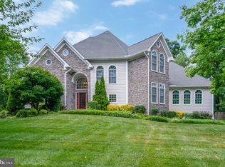 7100 Larrlyn Dr, Springfield, VA 22151