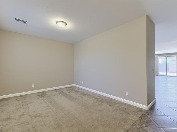 3rd image of 997 W Brangus Way