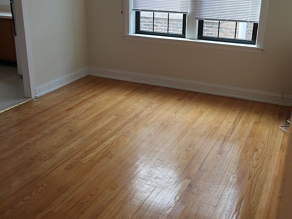 5th image of 2503 W Winnemac Ave #1