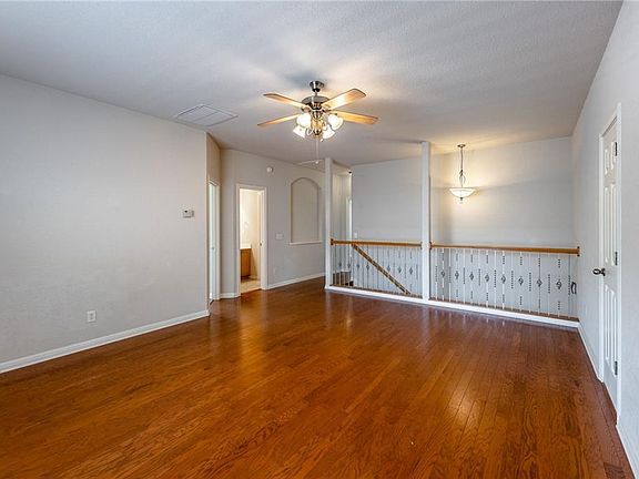 5th image of 8413 Cornerwood Dr