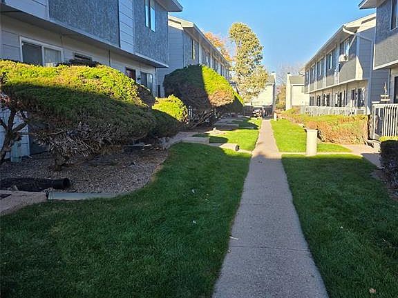 2nd image of 30 Murray Heights Dr