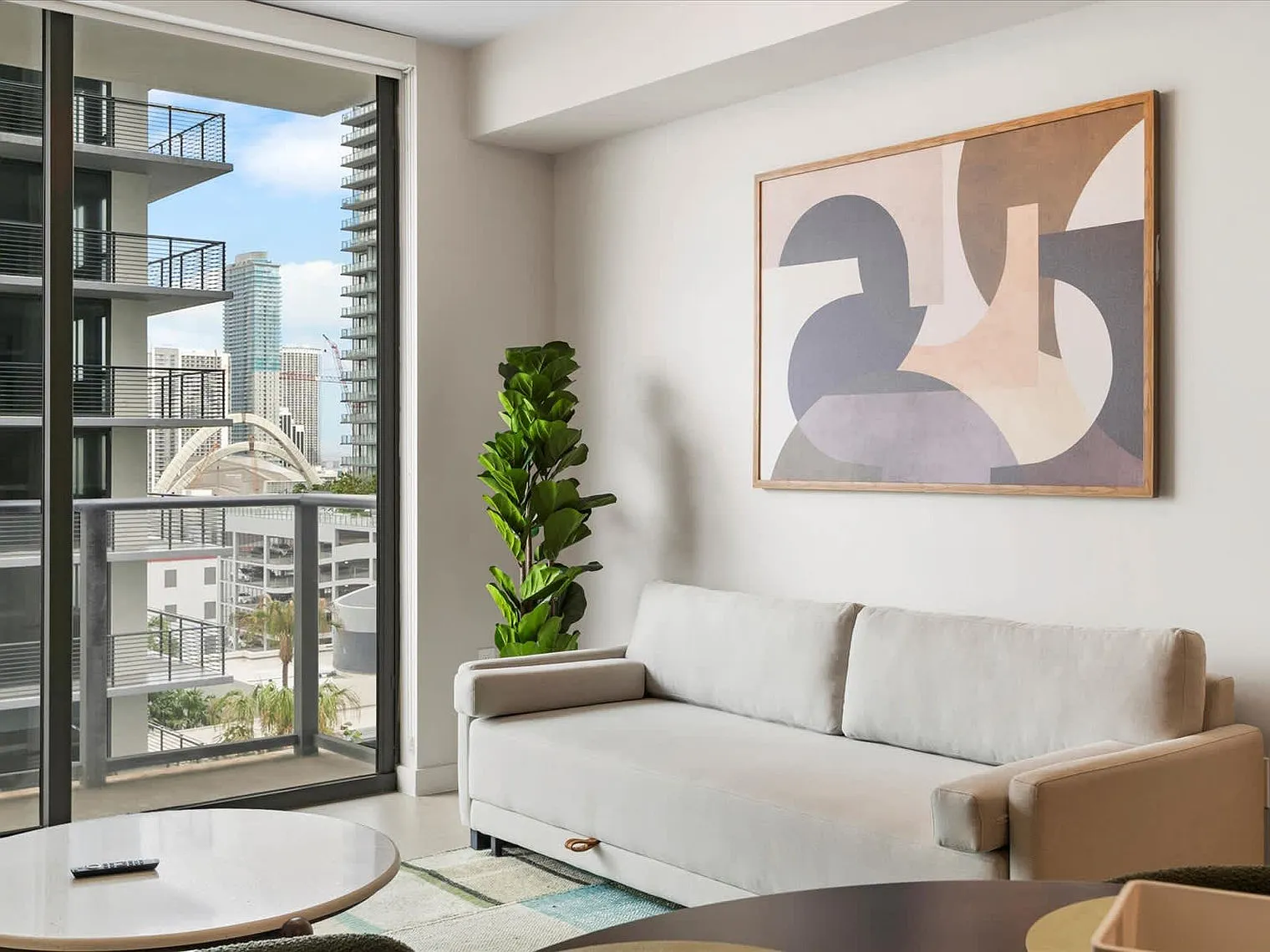 1 bed, 1.0 bath, 645 sqft, $2,268 — Photo 1