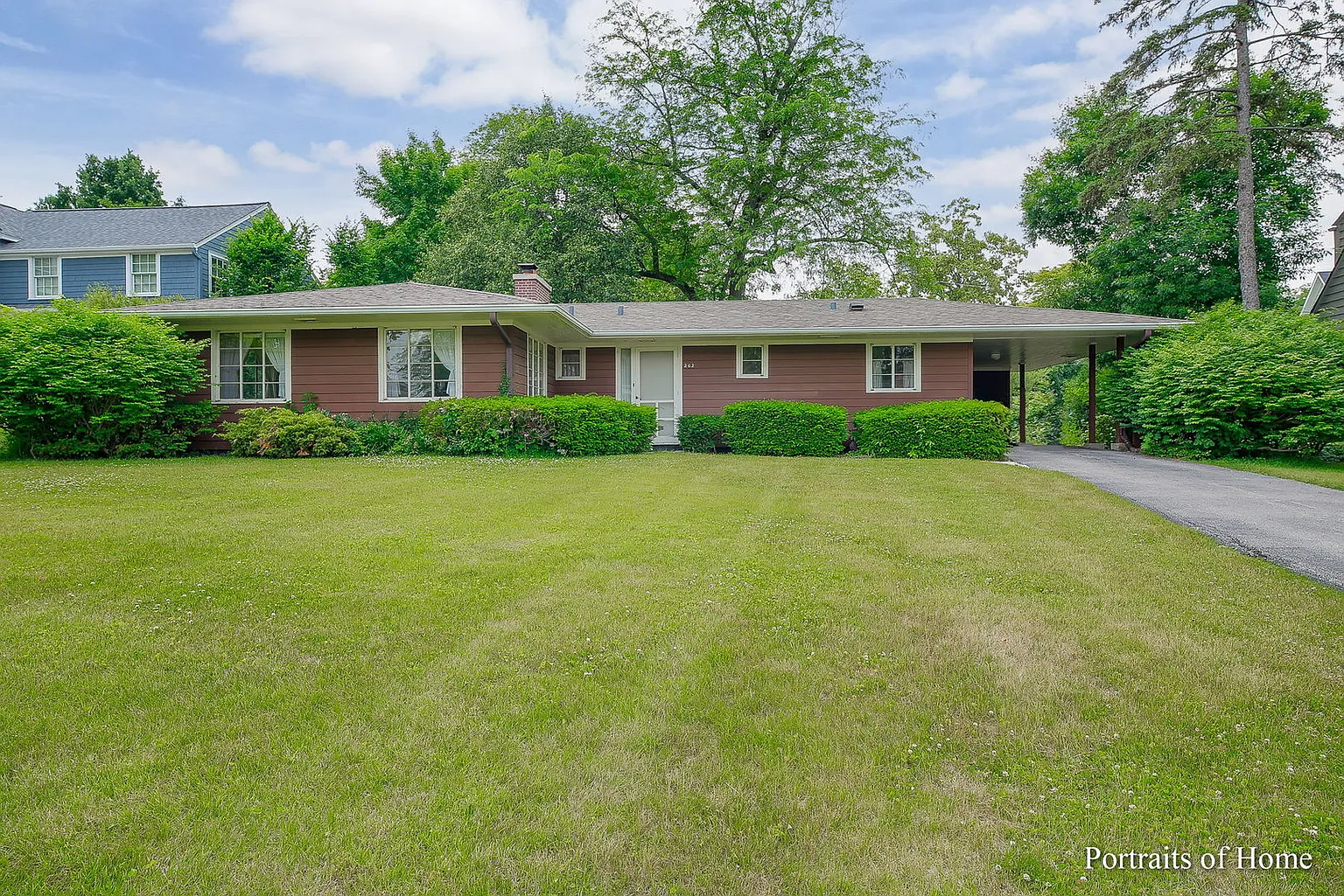 262 Merton Ave photo 1