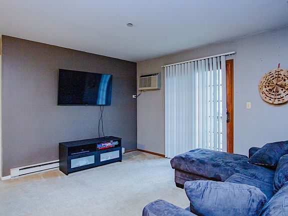 5th image of 1370 Cunat Ct APT 1B
