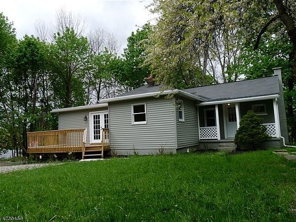 2nd image of 9 Diller Ave