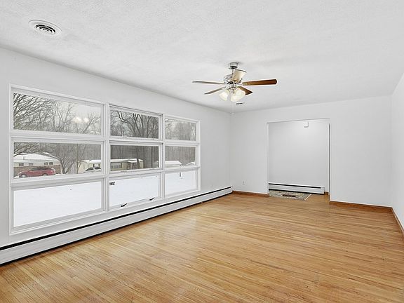 4th image of 1346 Bella Vista Dr