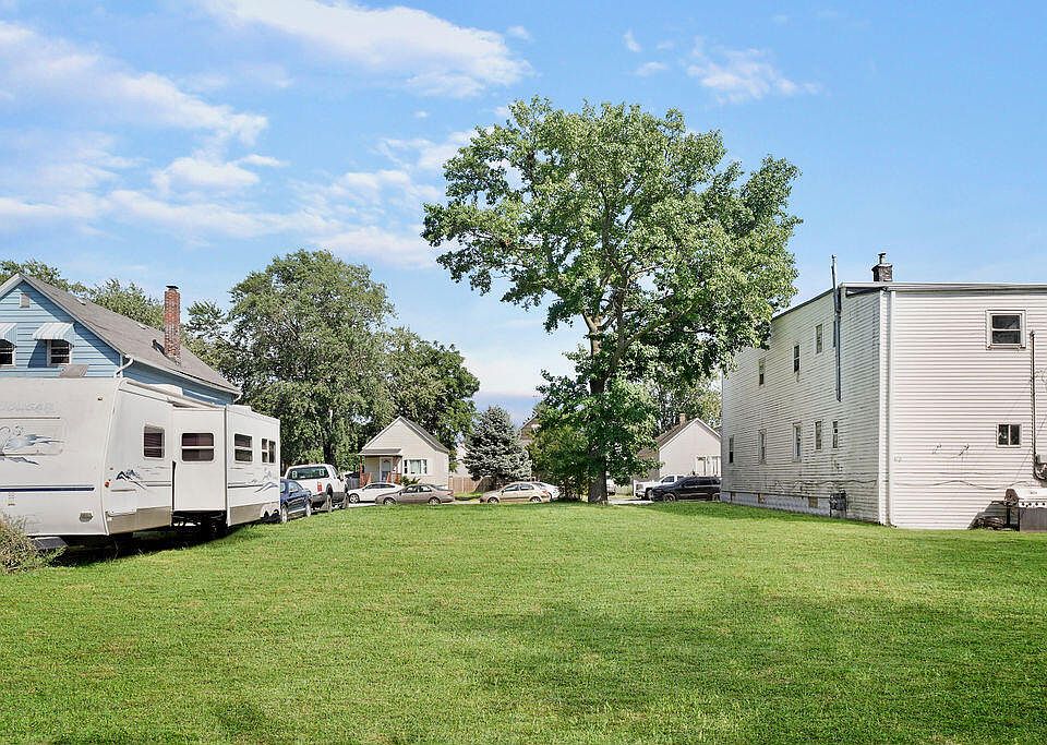 1st image of 4414 Clark Ave