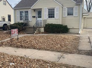 1023 E 8th St, Fremont, NE 68025