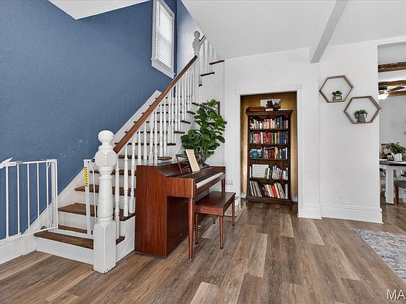5th image of 7527 Woodland Ave