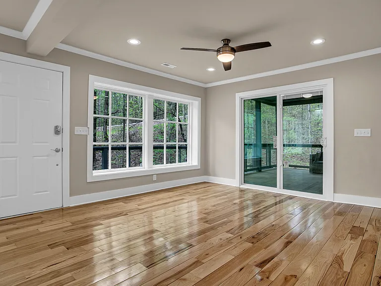 110 Pine Ridge Dr — Photo 12