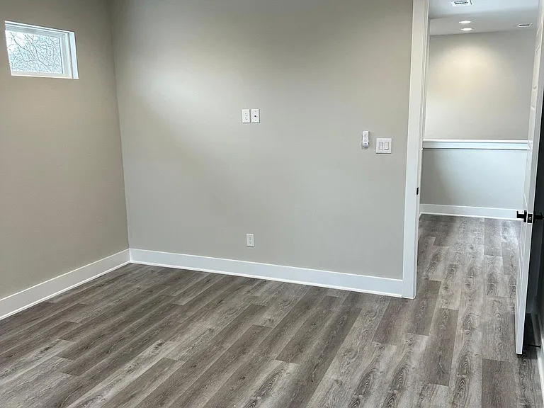 2408 Peabody Ave — Photo 22