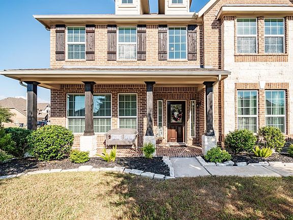 2nd image of 4003 Broadmoor Dr