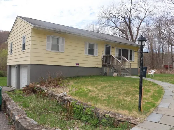 11 Crane Road, Carmel, NY 10512