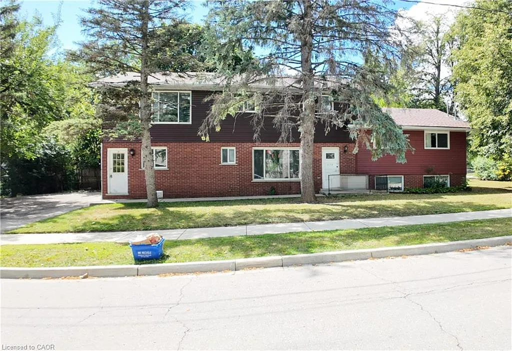 379 Holly St photo 1