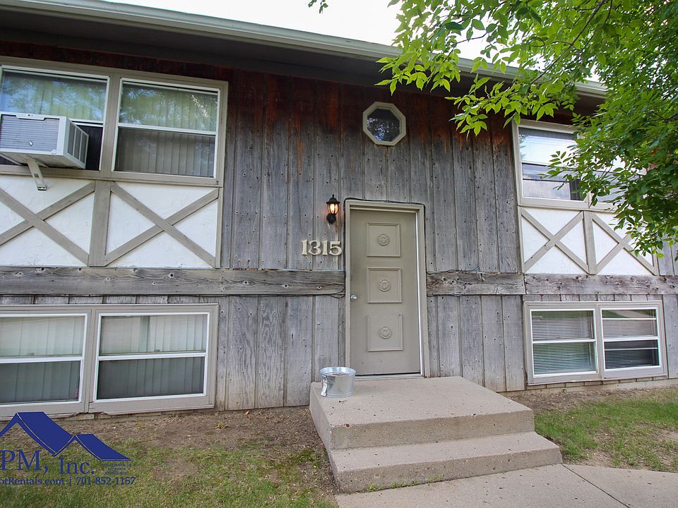 1315 14th Ave NW - IPM Minot Apartment Rental (1)_07092019