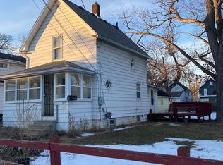 915 Hickory St, Lansing, MI 48912