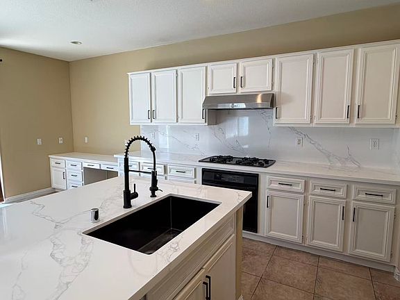 4th image of 6338 Bluebell St