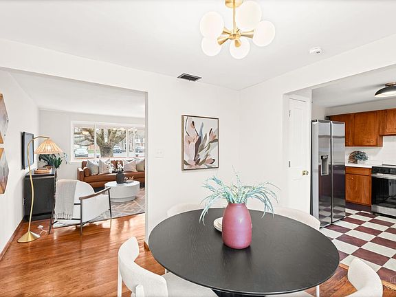 5th image of 25 Lucy Run Rd