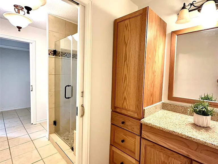 24914 Aughton Ct — Photo 22