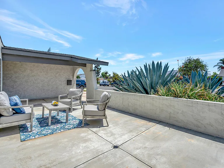 9131 Warfield Dr — Photo 9