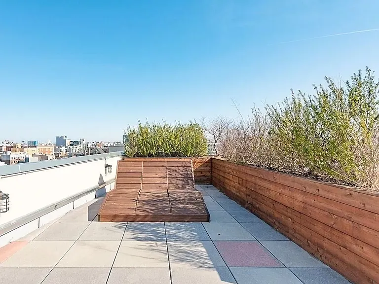 291 Metropolitan Ave #2A — Photo 22