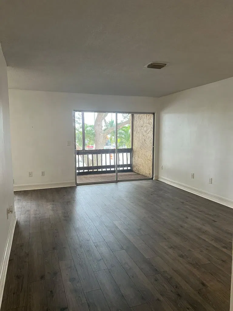 1 bed, 768 sqft, $1,495 — Photo 2