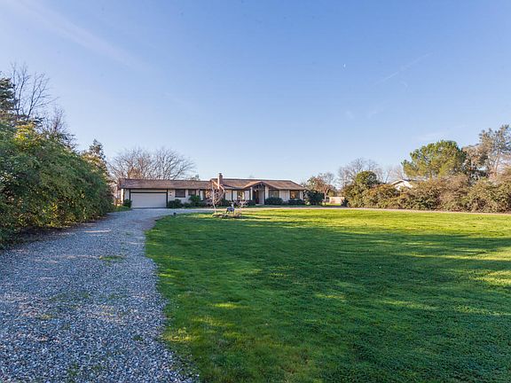 4th image of 22093 Lassen View Dr